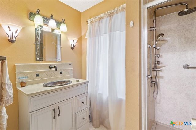 820 Cliffside Drive, Harker Heights, TX 76548