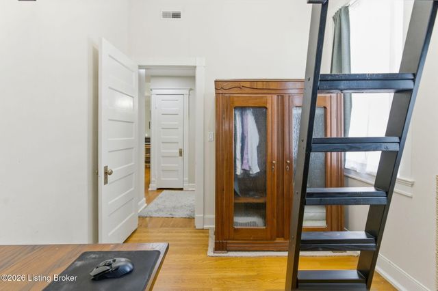 1629 S 3rd St APT 203, Louisville, KY 40208