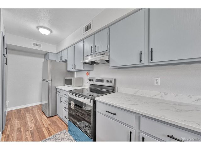 1323 S Sable Blvd, Aurora, CO 80012