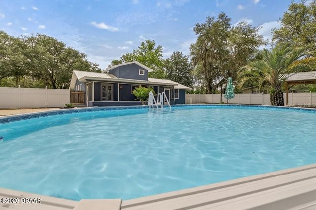 121 Daren Drive, Palatka, FL 32177