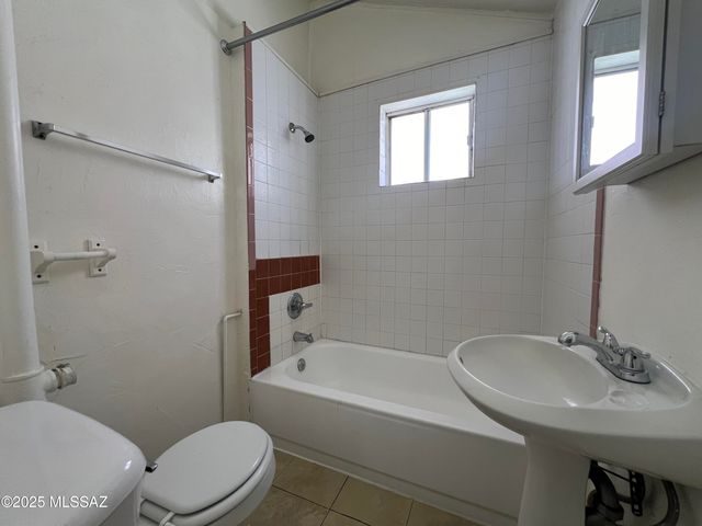 810 E 9th St Unit 3, Tucson, AZ 85719