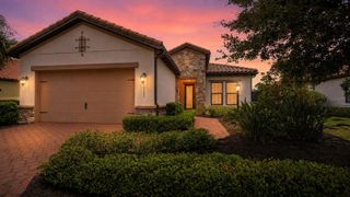 16525 HILLSIDE CIRCLE, Lakewood Ranch, FL 34202