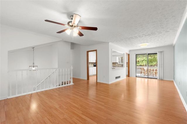 695 Waterbrook Terrace, Roswell, GA 30076