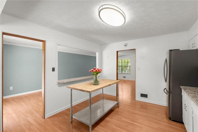695 Waterbrook Terrace, Roswell, GA 30076