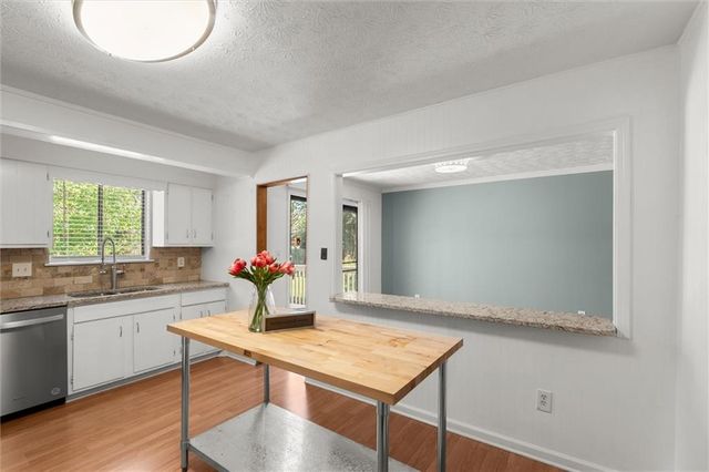 695 Waterbrook Terrace, Roswell, GA 30076