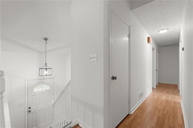 695 Waterbrook Terrace, Roswell, GA 30076