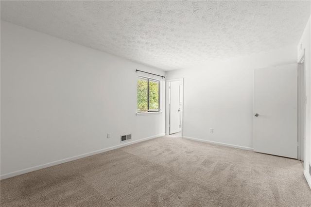695 Waterbrook Terrace, Roswell, GA 30076
