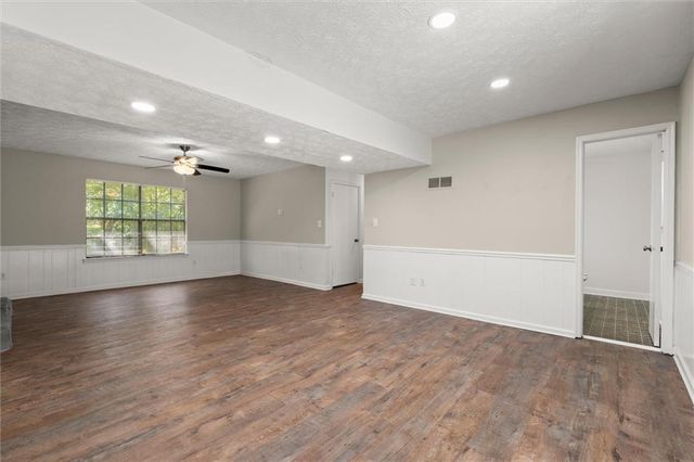 695 Waterbrook Terrace, Roswell, GA 30076
