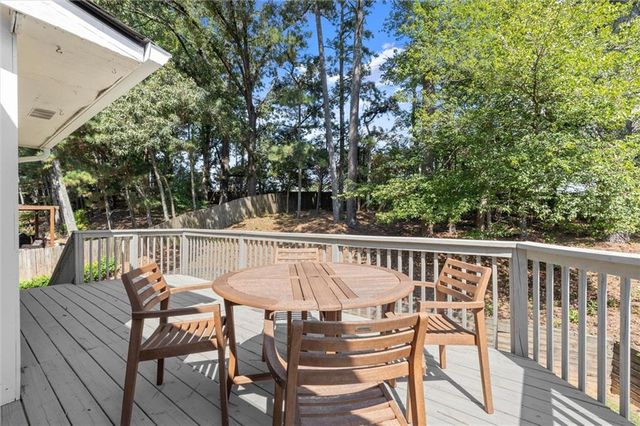 695 Waterbrook Terrace, Roswell, GA 30076