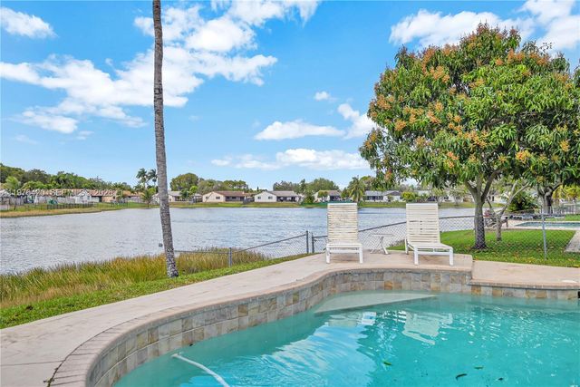 5081 SW 119th Ave, Cooper City, FL 33330