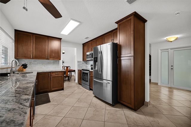 5081 SW 119th Ave, Cooper City, FL 33330