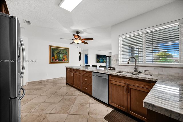 5081 SW 119th Ave, Cooper City, FL 33330