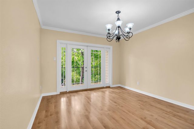1800 Stoney Brook Drive 205, Houston, TX 77063