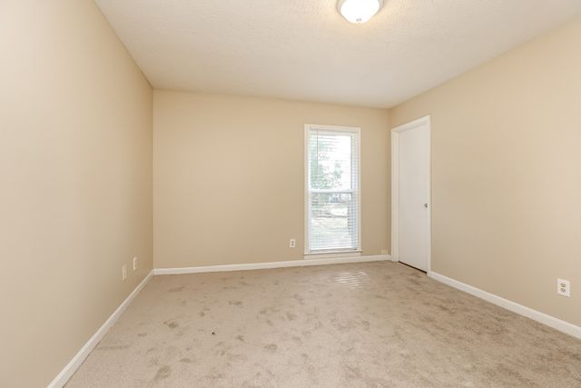 305 Short Ct, Smyrna, TN 37167