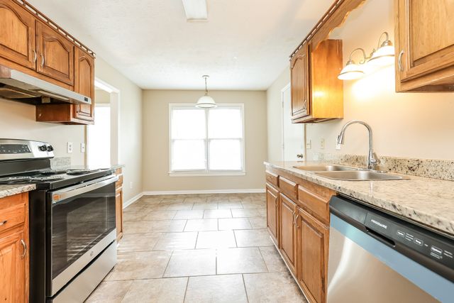 305 Short Ct, Smyrna, TN 37167