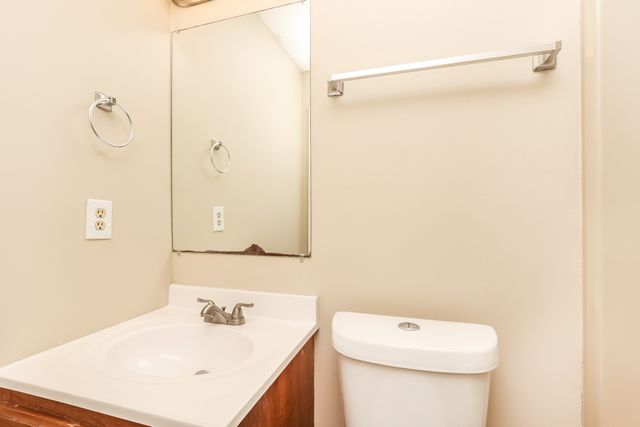 305 Short Ct, Smyrna, TN 37167