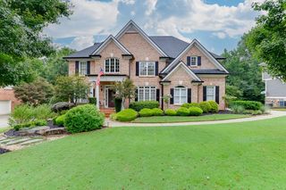 382 Spring Willow Drive, Sugar Hill, GA 30518