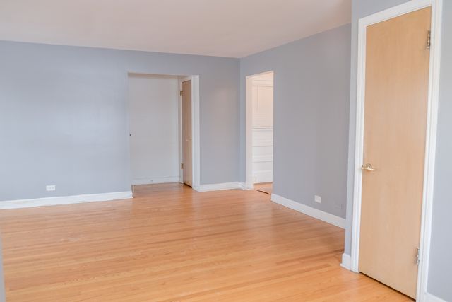 1537 William Street 1E, River Forest, IL 60305