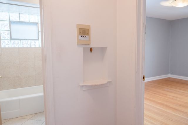 1537 William Street 1E, River Forest, IL 60305