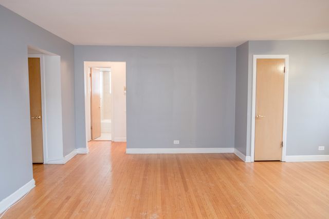 1537 William Street 1E, River Forest, IL 60305