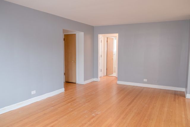 1537 William Street 1E, River Forest, IL 60305