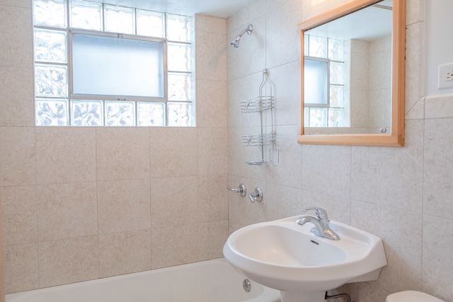 1537 William Street 1E, River Forest, IL 60305