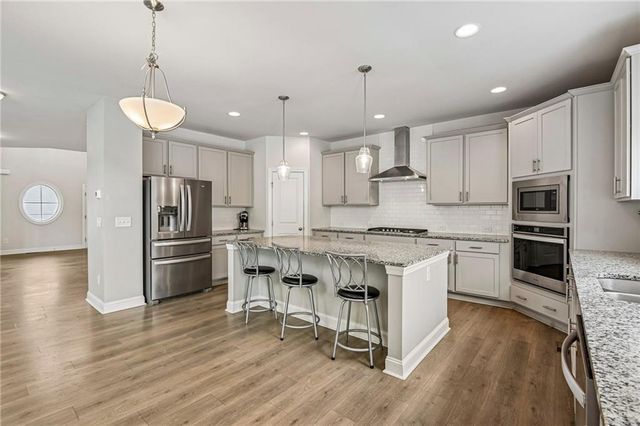 129 Edinburgh Drive, Canton, GA 30115