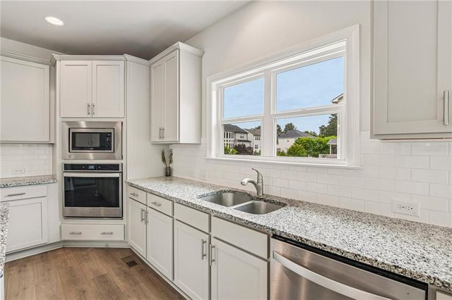 129 Edinburgh Drive, Canton, GA 30115