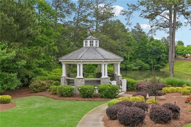 129 Edinburgh Drive, Canton, GA 30115