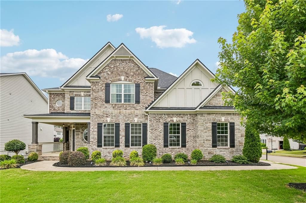 129 Edinburgh Drive, Canton, GA 30115