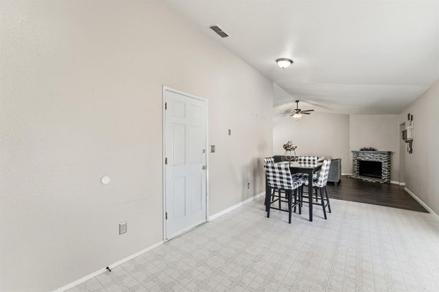 2037 Zeeland Ct, Modesto, CA 95356