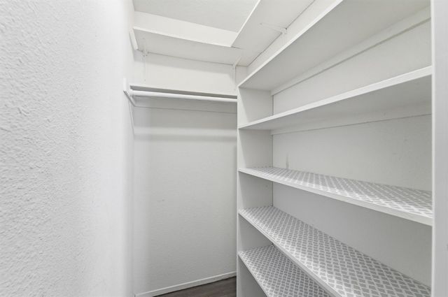 2037 Zeeland Ct, Modesto, CA 95356