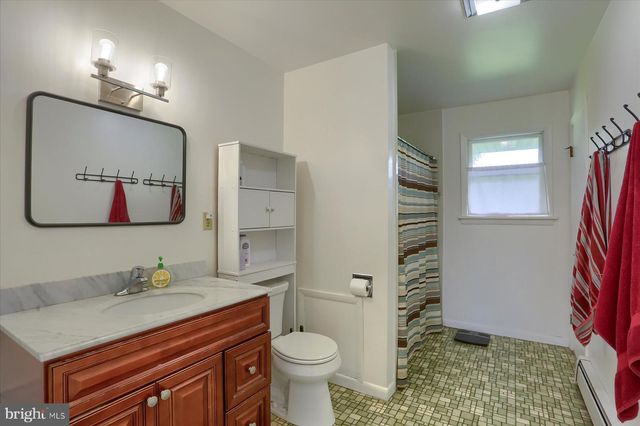 1023-A ENDERS RD, Halifax, PA 17032