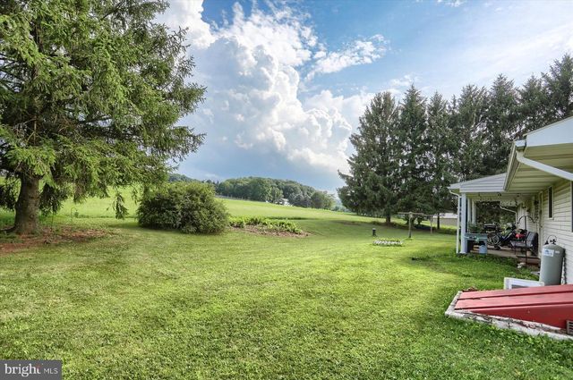 1023-A ENDERS RD, Halifax, PA 17032