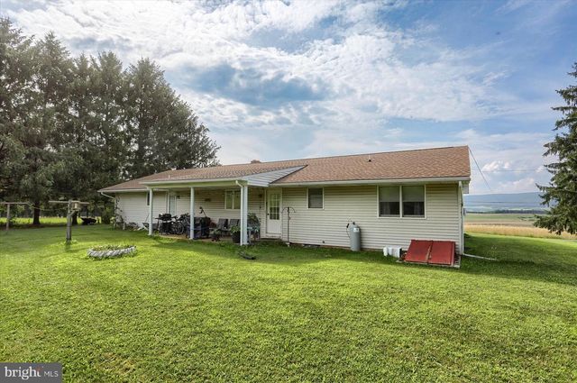 1023-A ENDERS RD, Halifax, PA 17032