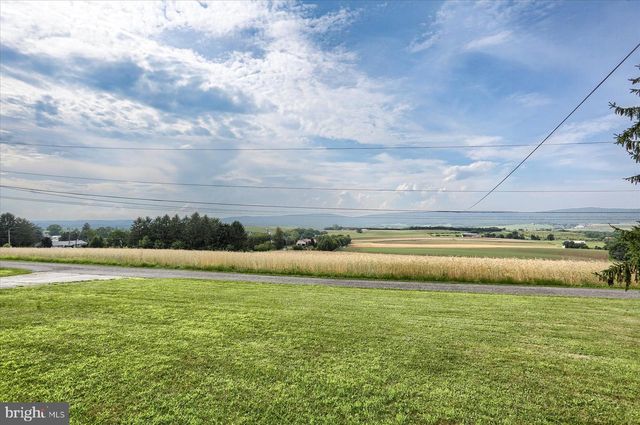 1023-A ENDERS RD, Halifax, PA 17032