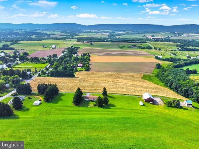 1023-A ENDERS RD, Halifax, PA 17032