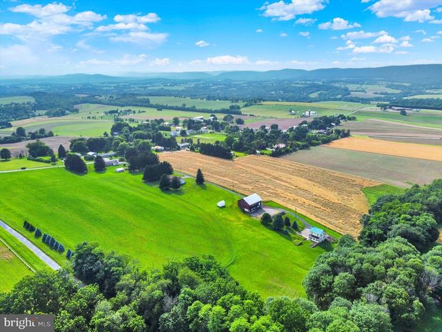 1023-A ENDERS RD, Halifax, PA 17032