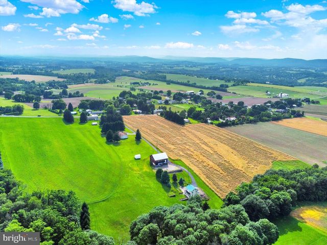 1023-A ENDERS RD, Halifax, PA 17032