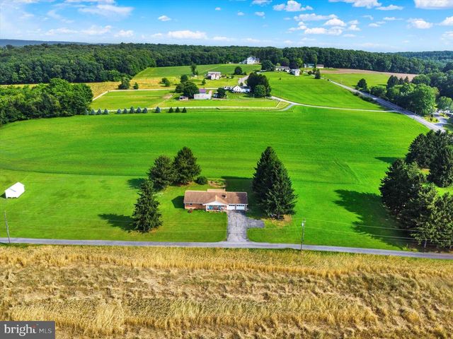 1023-A ENDERS RD, Halifax, PA 17032