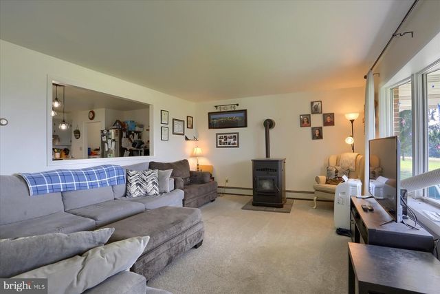 1023-A ENDERS RD, Halifax, PA 17032