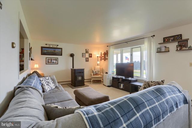 1023-A ENDERS RD, Halifax, PA 17032