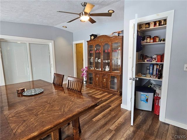 383 Peter Scott Road, Schroeppel, NY 13132