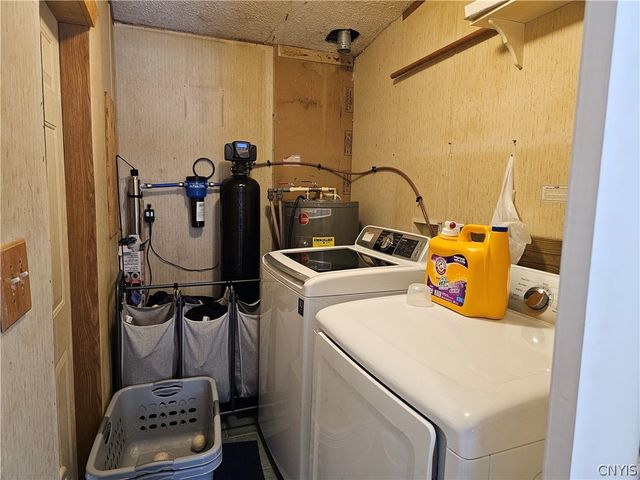 383 Peter Scott Road, Schroeppel, NY 13132