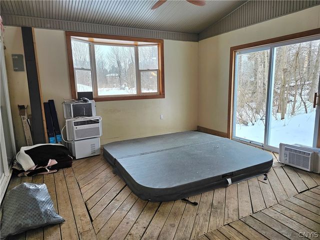 383 Peter Scott Road, Schroeppel, NY 13132