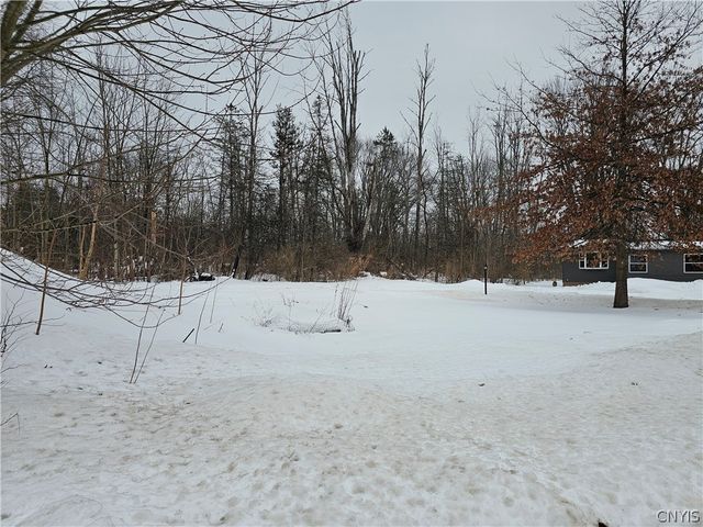 383 Peter Scott Road, Schroeppel, NY 13132