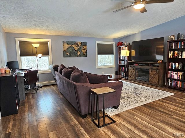 383 Peter Scott Road, Schroeppel, NY 13132