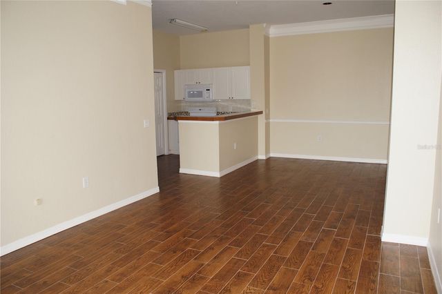 5140 NORTHRIDGE ROAD 303, Sarasota, FL 34238