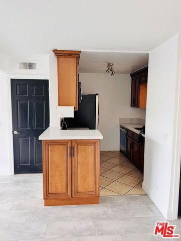2507 E 15th Street 104, Long Beach, CA 90804