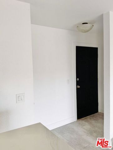 2507 E 15th Street 104, Long Beach, CA 90804